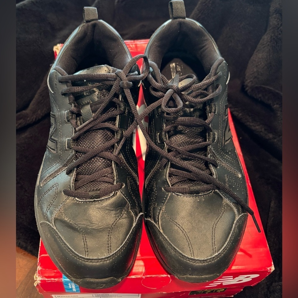 New Balance Industrial Black Sneakers with Cushioned Midsole and Durable Outsole - Picture 3 of 9